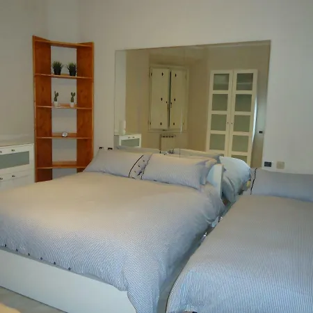 Great Central Location - Lovely